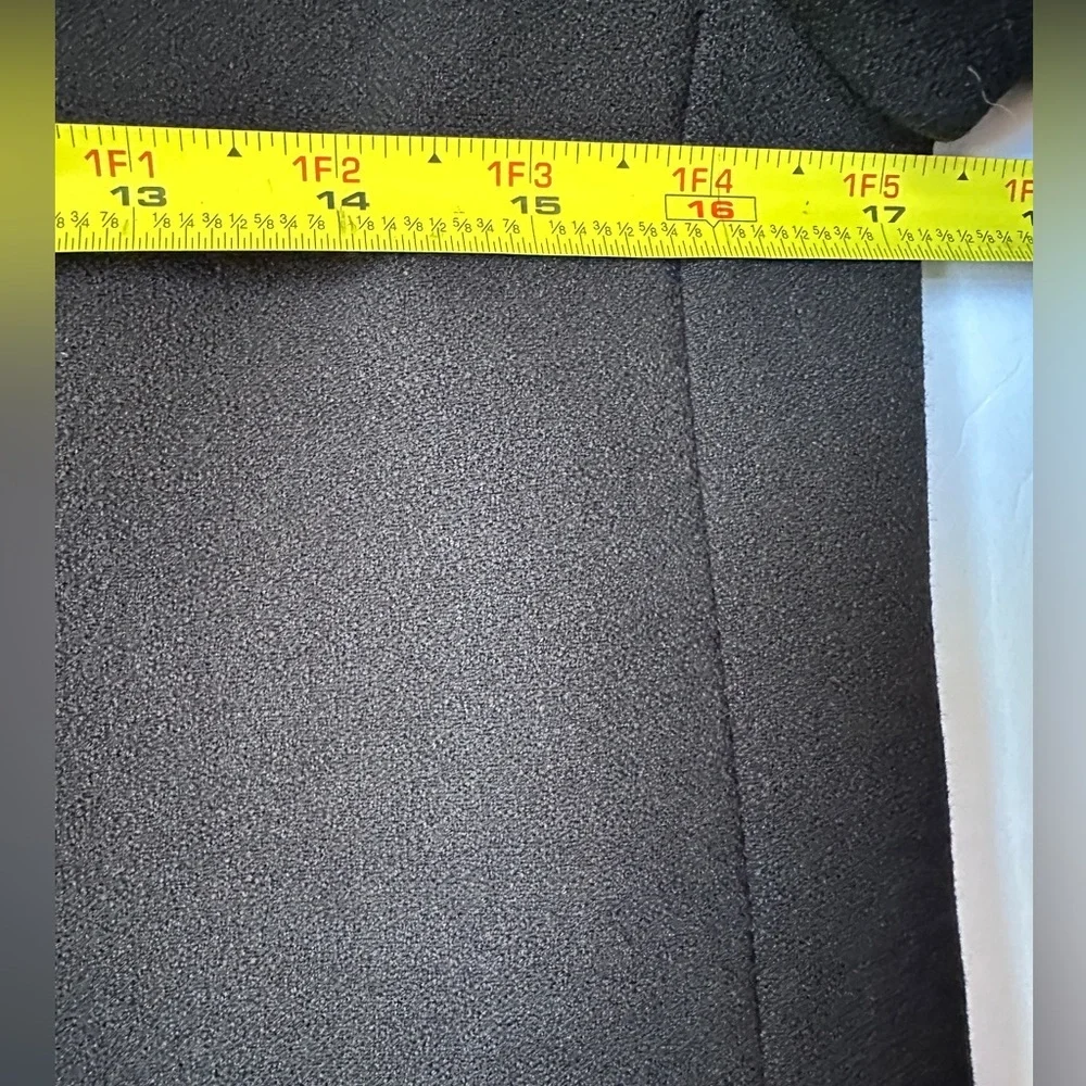 Zara Black Tailored Blazer with Cropped Silhouette Sz XS Lined‎